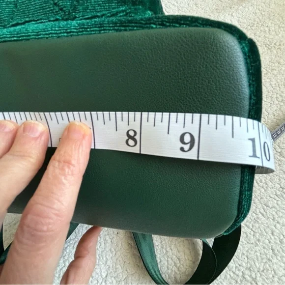 FINAL PRICE DROP! Bioworld Disney Minnie Mouse Green Velvet Mini Backpack NWT - Picture 14 of 14